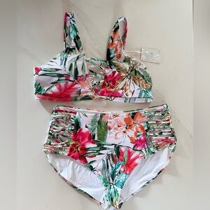 NWT Coastal Waves Floral Bikini Set